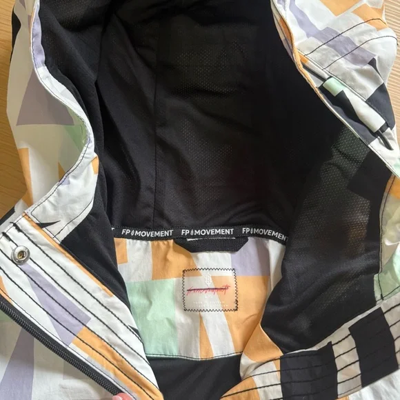 FP Movement Singing in the Rain Jacket Hooded Raincoat Size Large NWOT - Picture 4 of 7